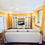 Cozy One Bedroom Retreat In Luxembourg-Limp17A